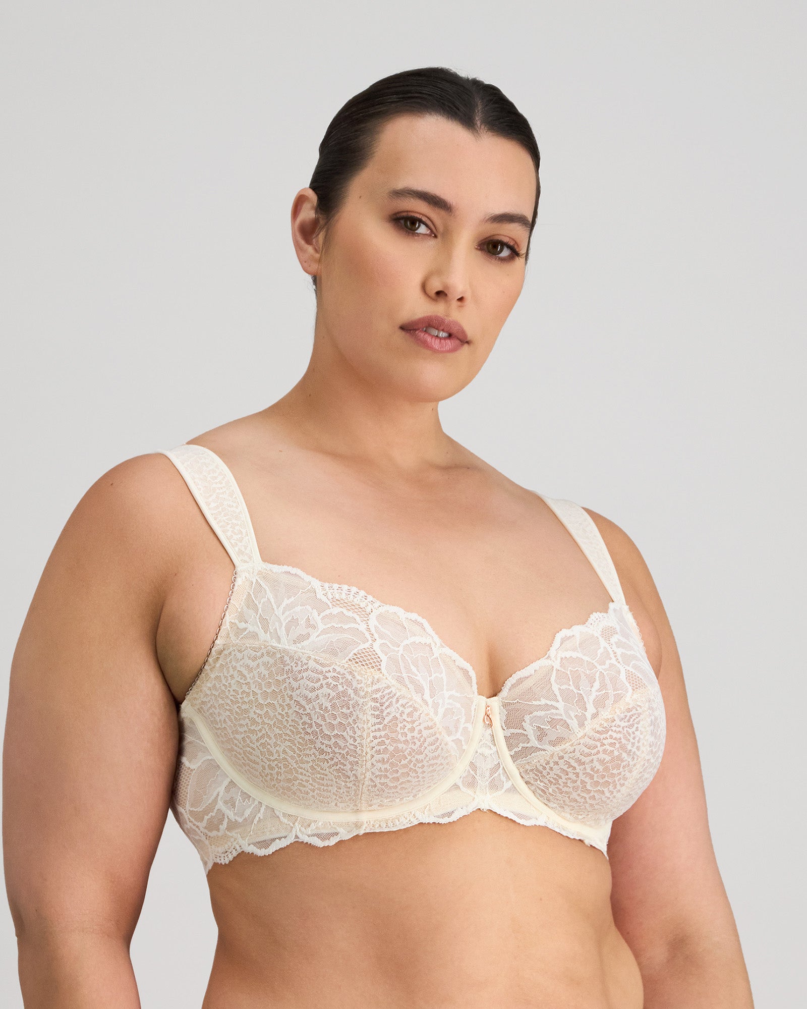 Midnight Express Underwire Bra in EGRET. Flat lay back view