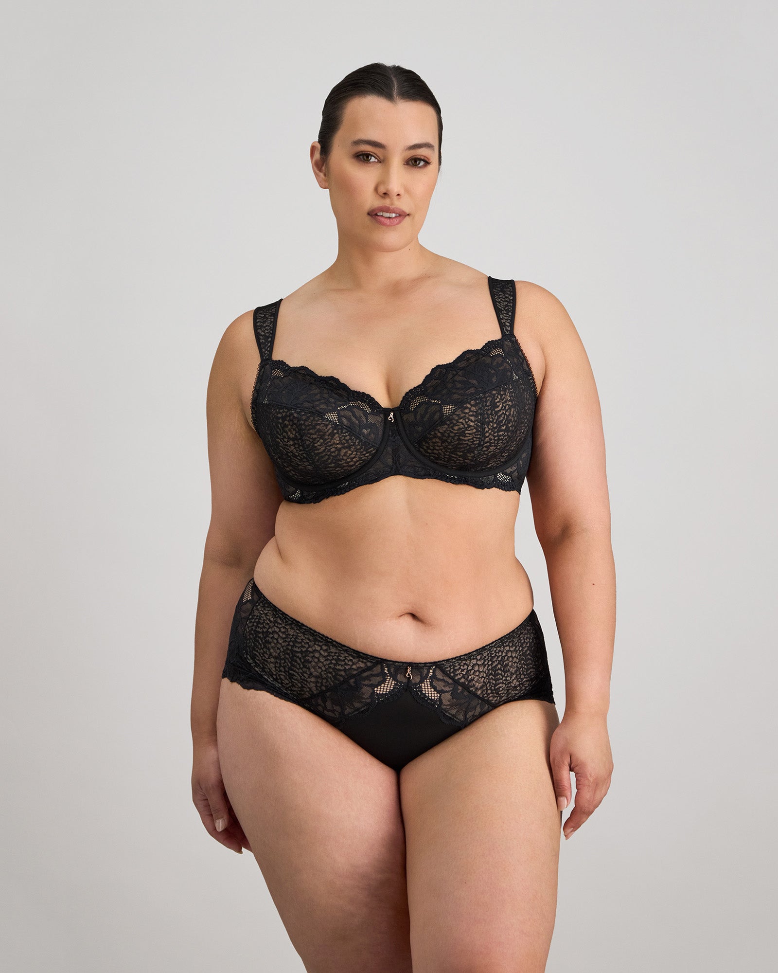 Midnight Express Underwire Bra in BLACK. Flat lay back view