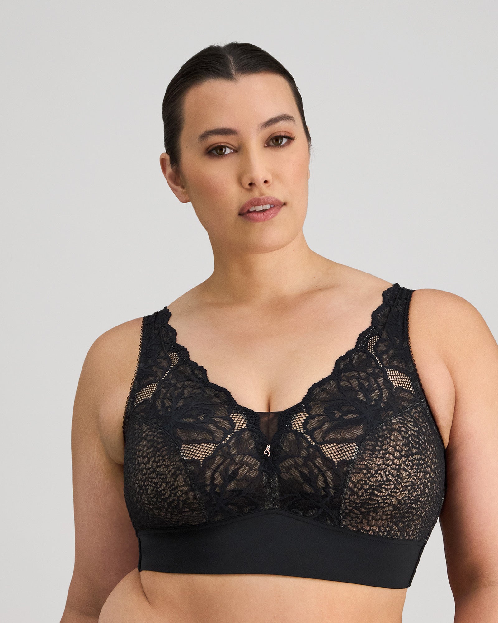 Model wears Midnight Express Wire Free Bra in BLACK. On body side view