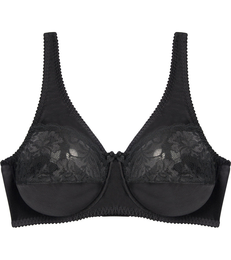 Classic Underwire Underwire Bra in BLACK. Flat lay front view