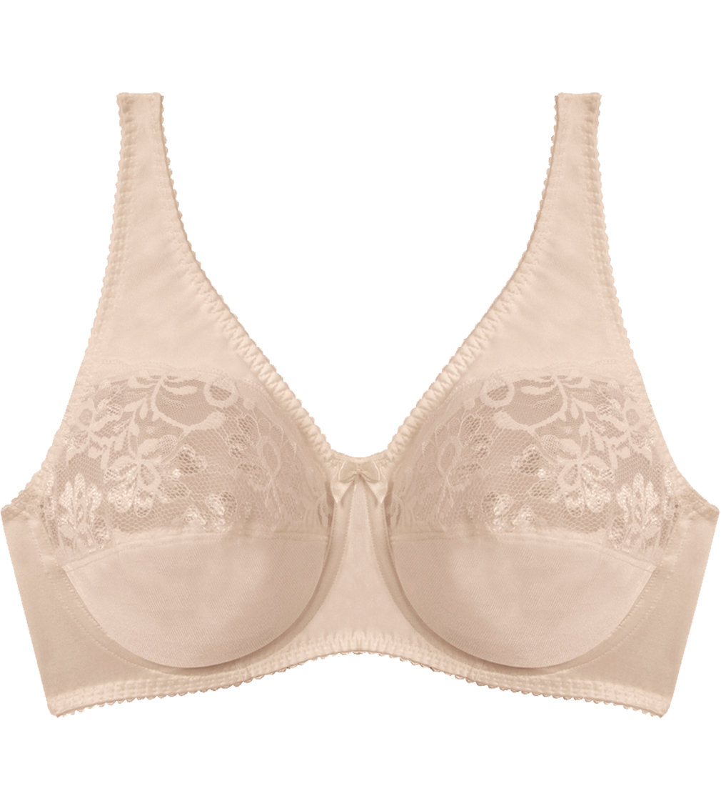 Classic Underwire Underwire Bra in LATTE. Flat lay front view