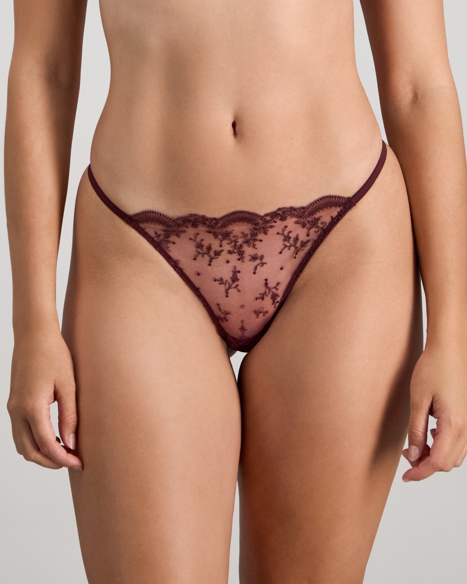 Model wears Etienne Thong in FIG. On body front view