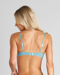 Model wears Giselle Contour Bra in PORCELAIN/TUSCANY. On body back view