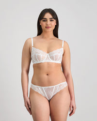 Sofia Underwire Bra in BRIGHT WHITE. Feature shot