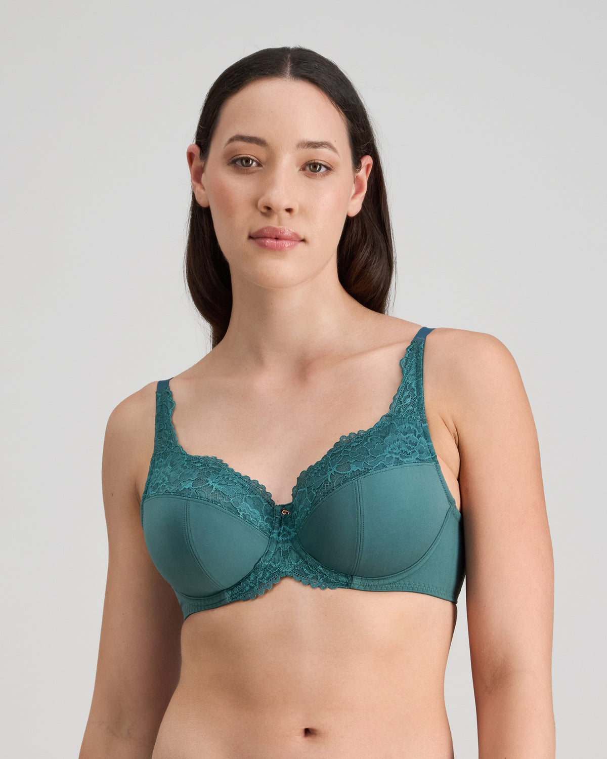Model wears Laurel Underwire Bra in MEDITERRANEA. On body front view