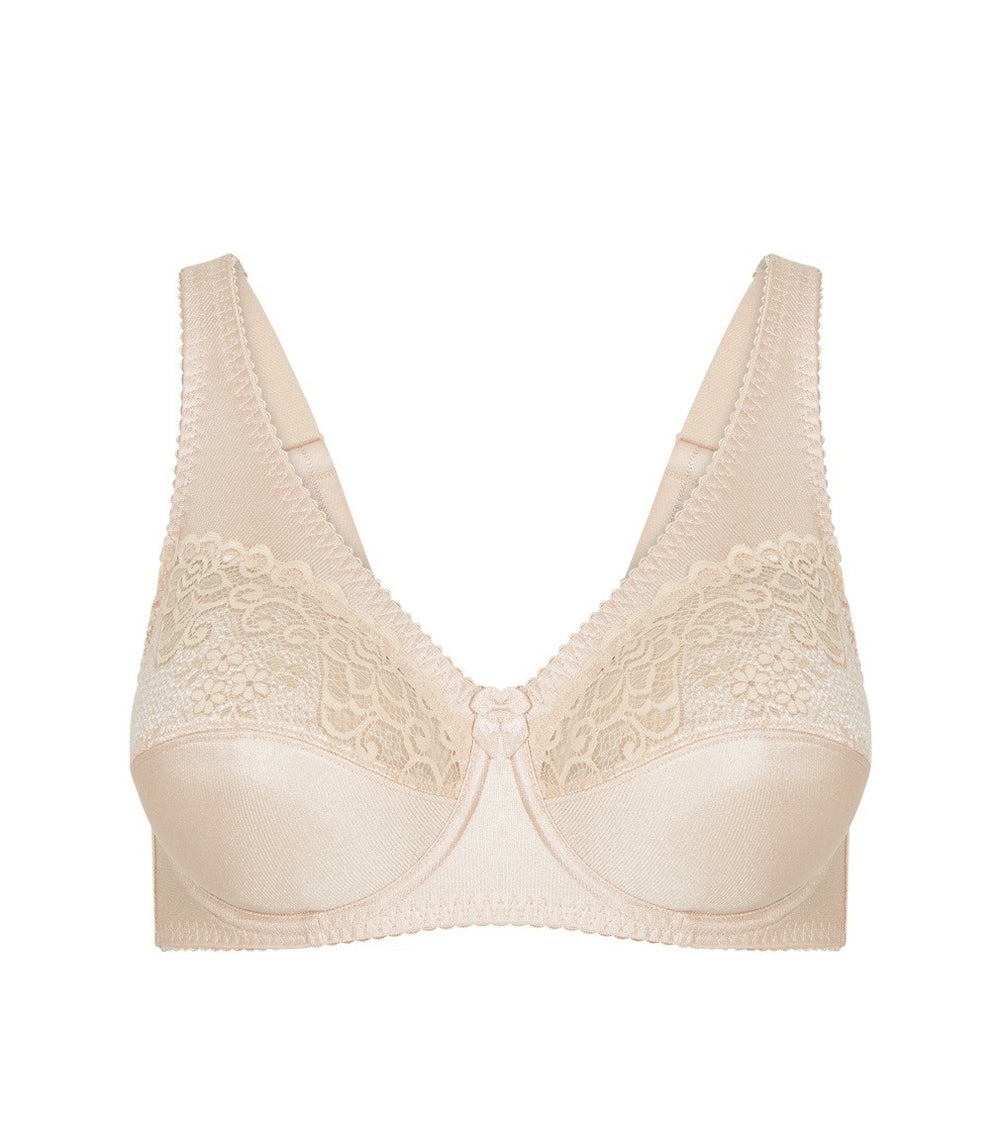 Clarissa Underwire Underwire Bra in ROSE DUST. Flat lay front view
