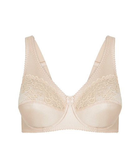 Clarissa Underwire Underwire Bra in ROSE DUST. Flat lay front view