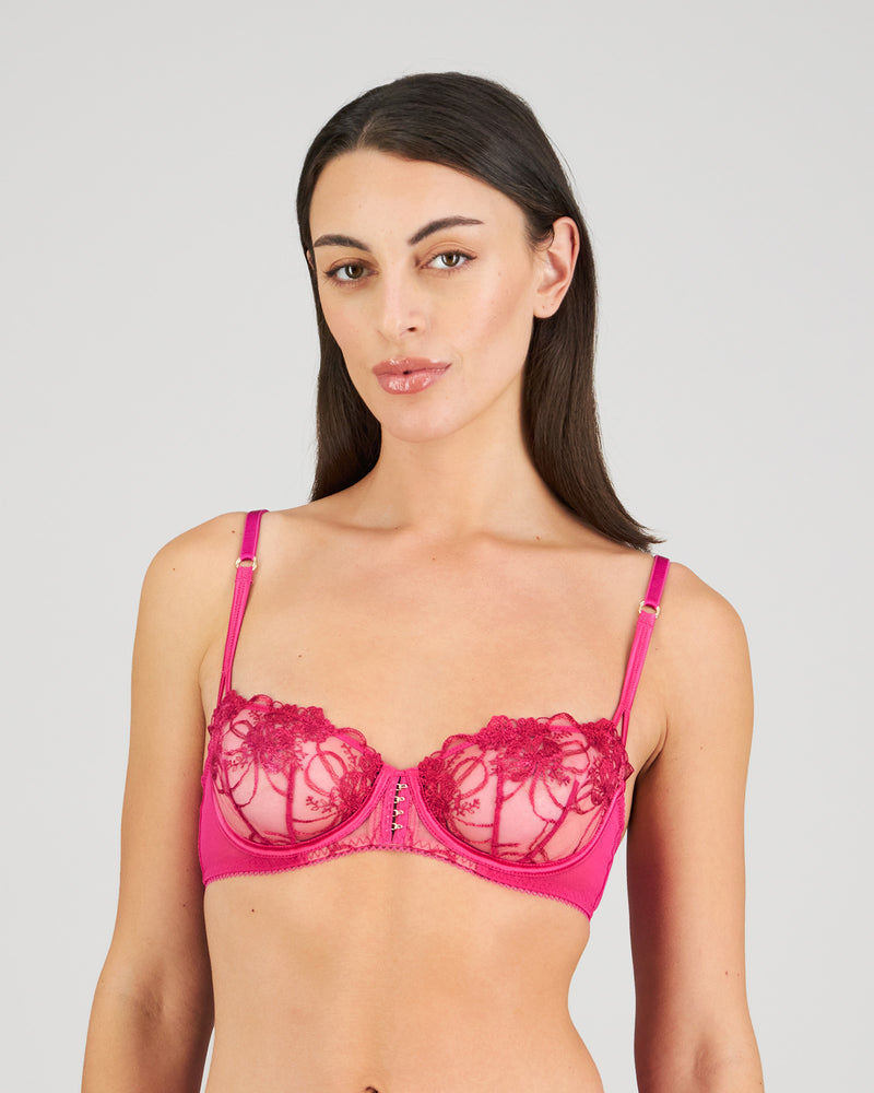 Model wears Heritage Bloom Underwire Bra in FANTASY FUCHSIA. On body front view