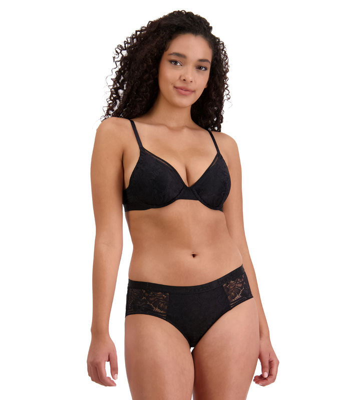 Model wears Tara Contour Bra in BLACK. On body front view