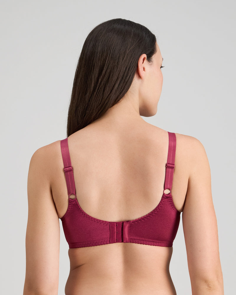 Model wears Classic Underwire Underwire Bra in BEAUJOLAIS. On body back view