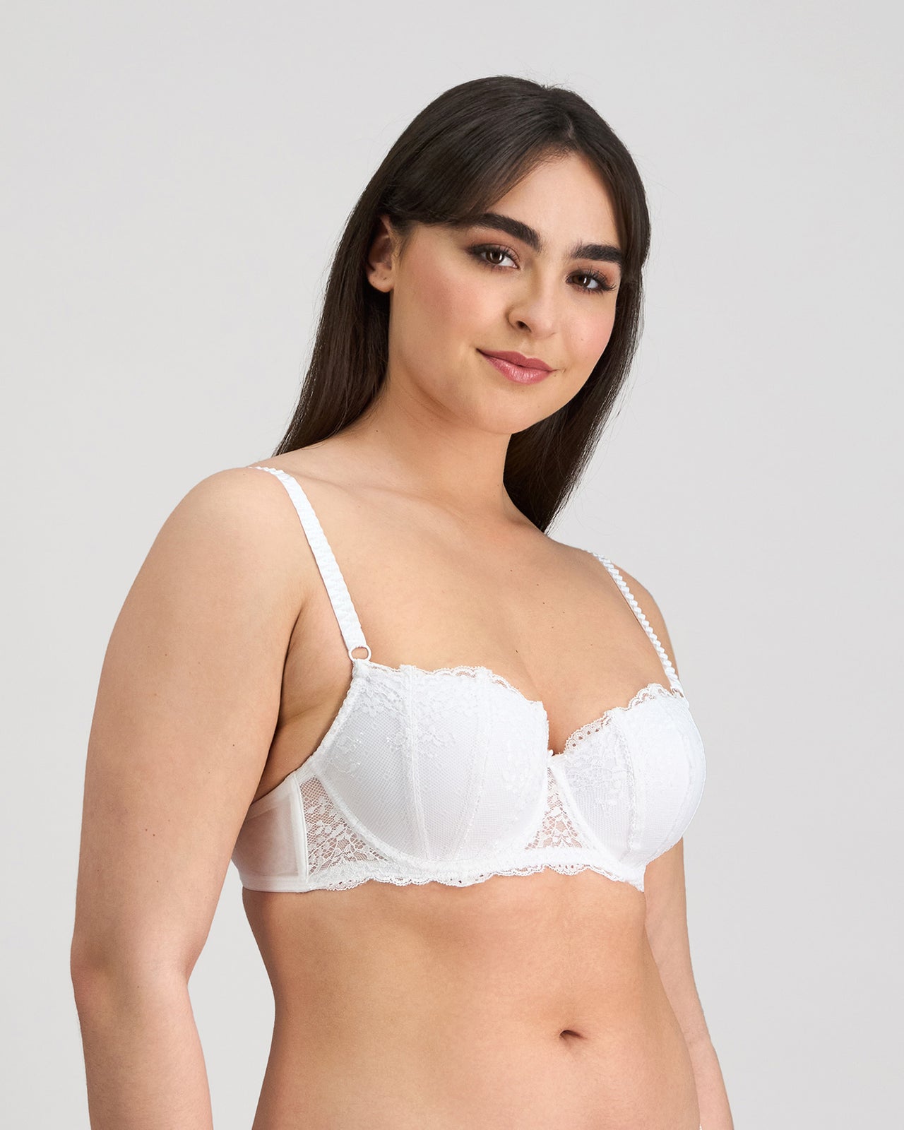 Model wears Sofia Contour Bra in BRIGHT WHITE. On body side view