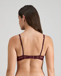 Model wears Etienne Underwire Bra in FIG. On body back view