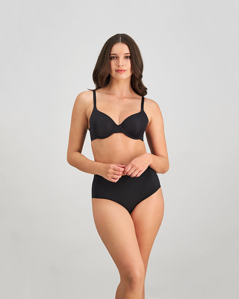 Comfit Collection Contour Bra in BLACK. Feature shot