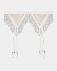 Una Elegance Suspender in SUGAR. Flat lay front view