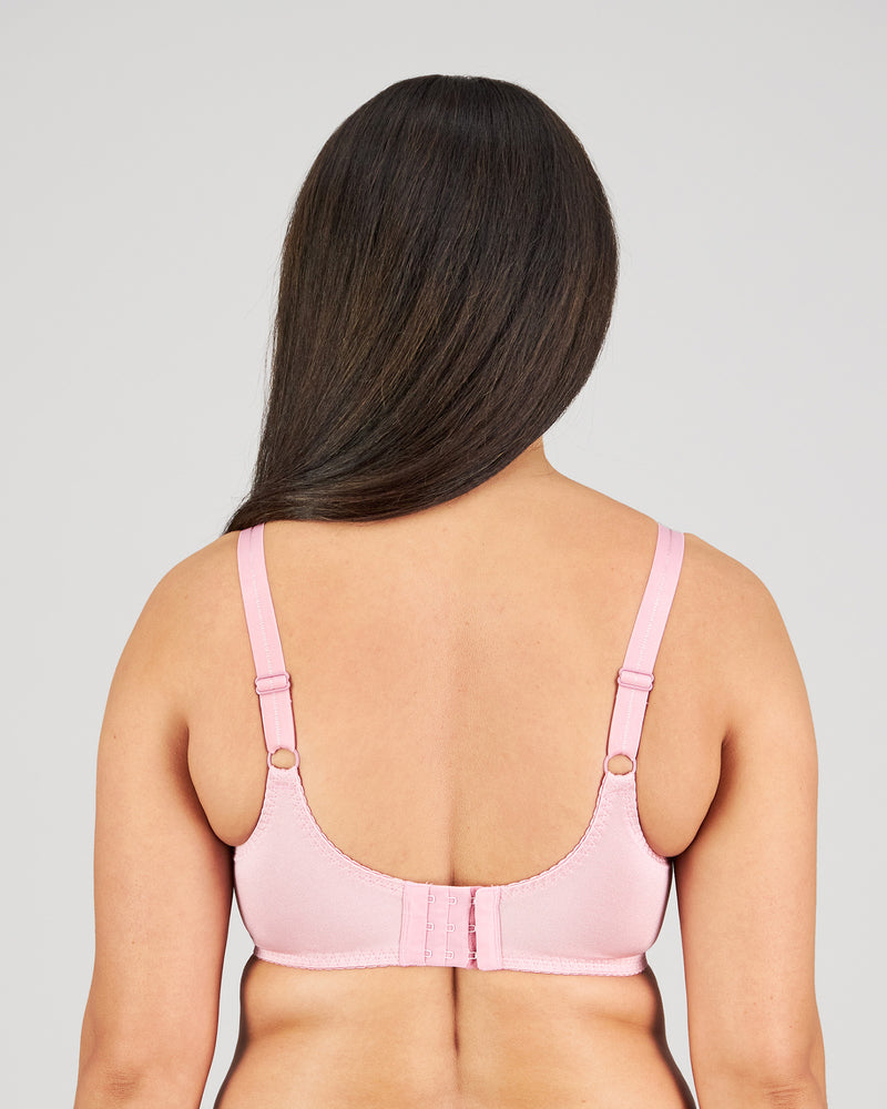 Model wears Classic Underwire Underwire Bra in LILAS. On body back view