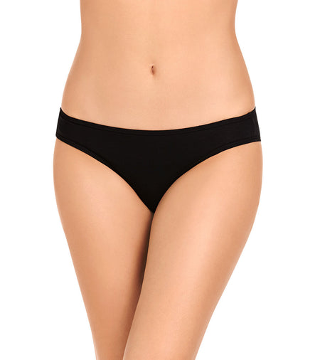 Model wears Freestyle Bikini in BLACK. On body front view