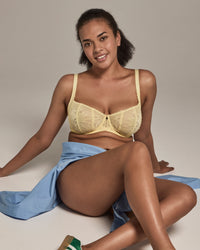 Elevate Underwire Bra in LEMON MERINGUE. Feature shot