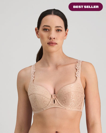 Model wears Damask Contour Bra in LATTE. On body front view