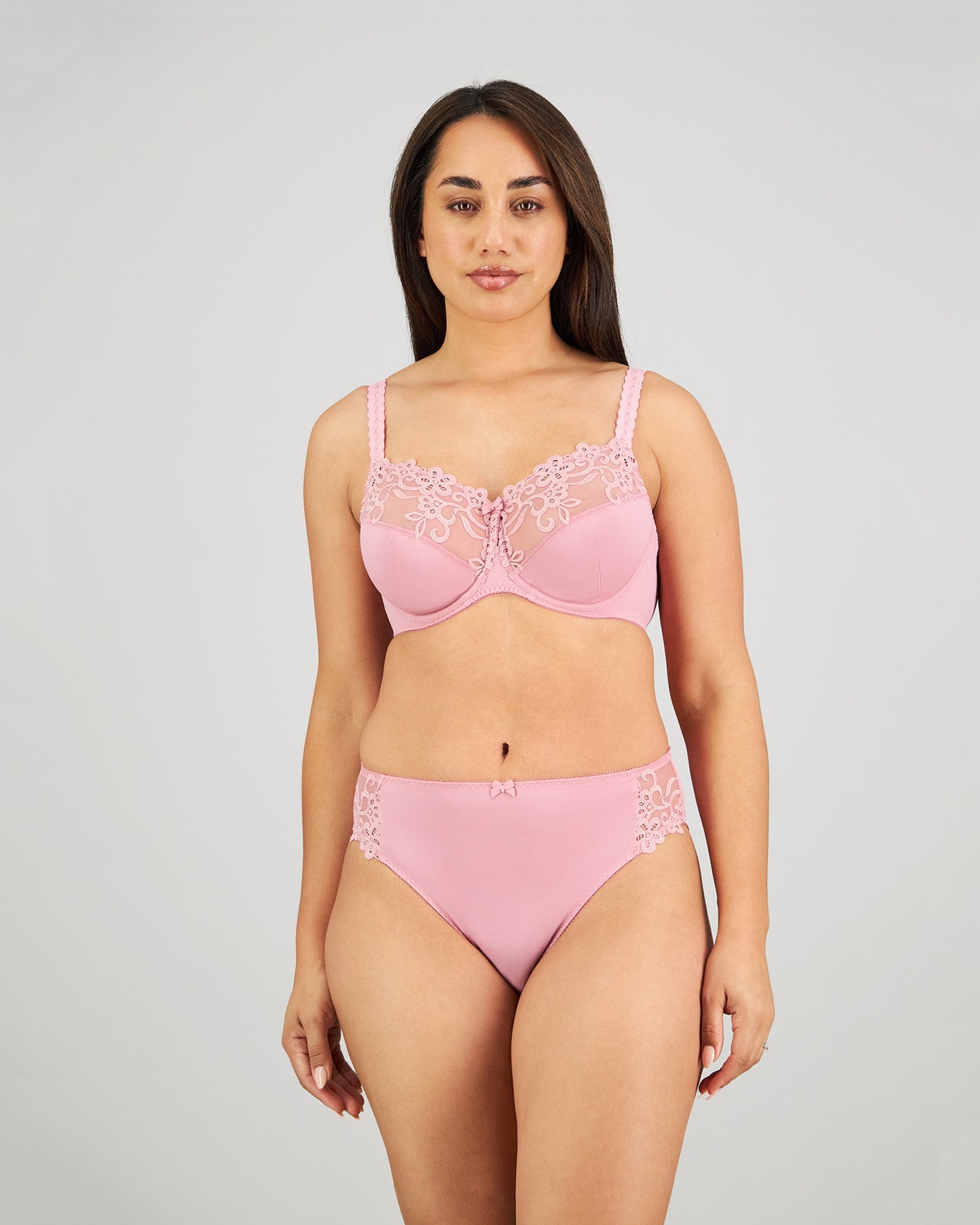 Coral Underwire Bra in LILAS. Feature shot