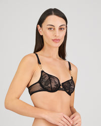 Model wears Scarlet Lover Underwire Bra in BLACK. On body side view
