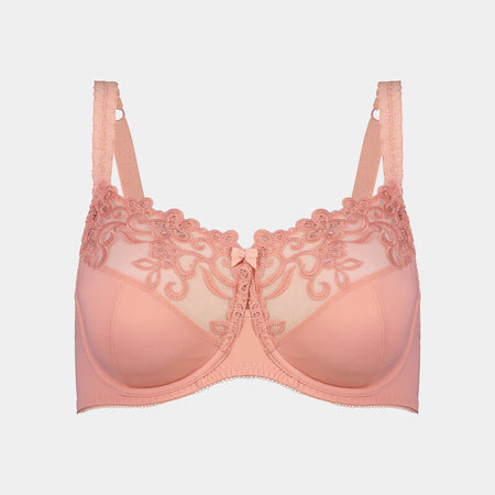 Model wears Coral Twin Pack Underwire Bra in ROSETTE/URBAN CHIC. On body front view