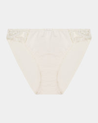 Baroque Bikini in SUGAR. Flat lay front view