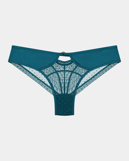 Lottie Brazilian in EVERGLADE. Flat lay front view