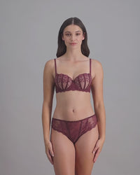 model-poses-in-sofia-bra-and-underwear-set